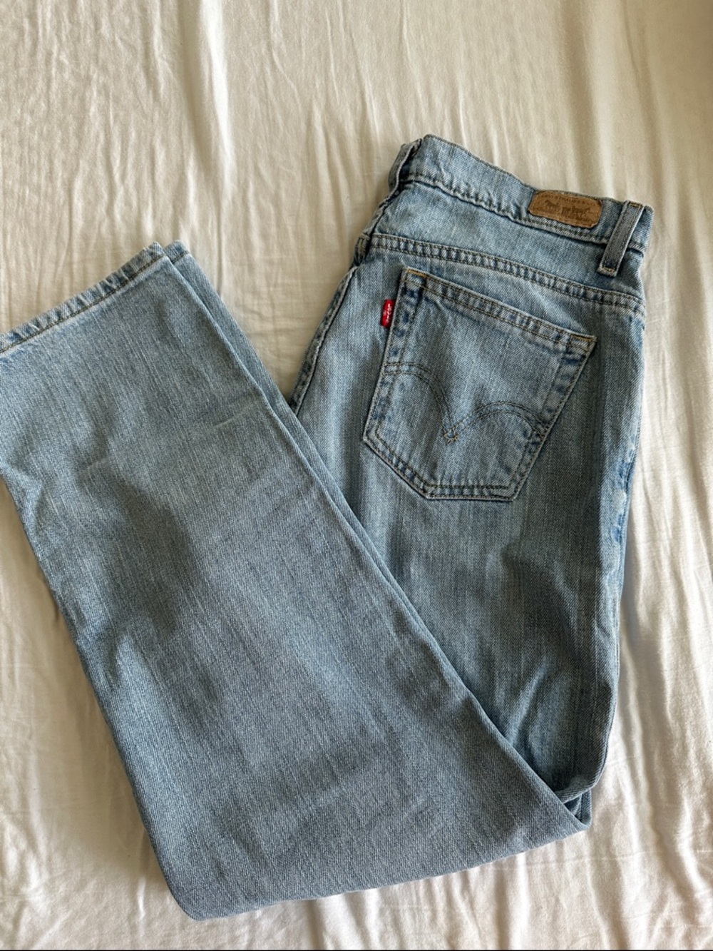 Vintage Levi's 500 Relaxed Tapered Light Blue Denim Jeans